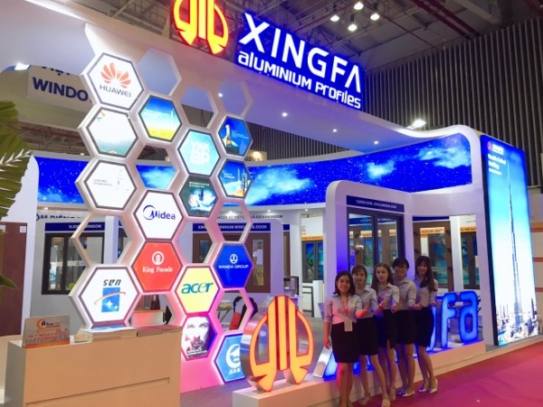 Aseanwindow và Xingfa hút khách tham quan tại Vietbuild ảnh 1