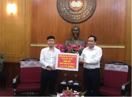 Nội thất Hùng Tuý ủng hộ 1,5 tỷ đồng tới Quỹ Phòng chống dịch Covid-19 - Ảnh 1