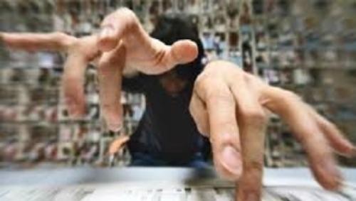 Mạng ảo, lỗi thật