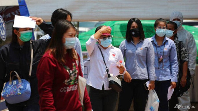 Covid-19: Thái Lan tăng ca mới kỷ lục, Campuchia đóng cửa tất cả chợ thủ đô - Ảnh 1. Covid-19: Thái Lan tăng ca mới kỷ lục, Campuchia đóng cửa tất cả chợ thủ đô - Ảnh 1.