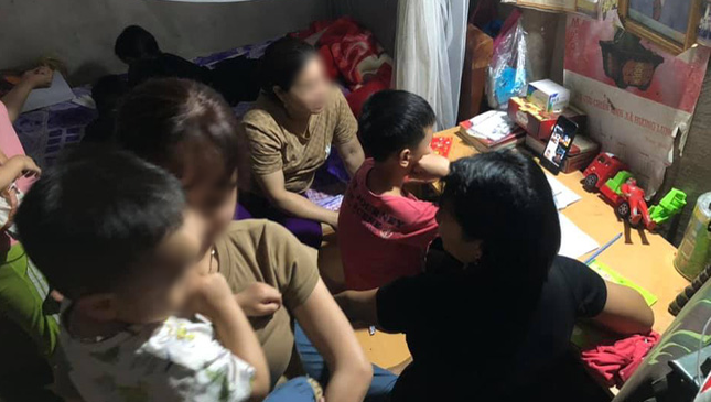 Nhọc nhằn học trực tuyến cùng con