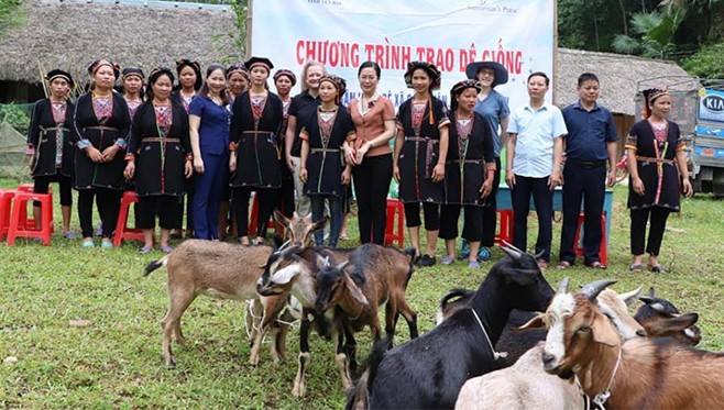 Việc giảm nghèo tại vùng “lõi nghèo” có điều kiện kinh tế - xã hội đặc biệt khó khăn, địa lý hiểm trở, chia cắt, vùng đồng bào dân tộc ít người còn rất cam go.