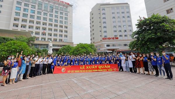 Học viện Y Dược học cổ truyền Việt Nam xuất quân chi viện TP Hồ Chí Minh.