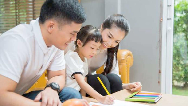 h1-2-3320 Dạy con thế nào khi 'ở nhà cả ngày'?