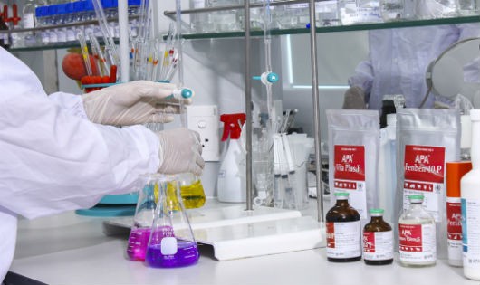 Nguyên liệu kháng sinh sản xuất thuốc thú y: 90% nhập từ Trung Quốc