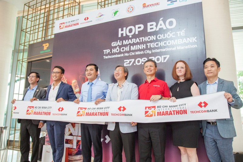 Tham gia giải chạy Marathon quốc tế TP.HCM Techcombank 2017 và đóng góp cho cộng đồng