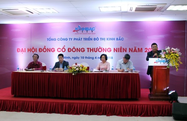 anh-tam-phat-bieu-1