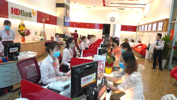 HDBank tiếp tục trang bị 25 máy nước mặn trị giá gần 3 tỷ đồng hỗ trợ sinh hoạt người dân 5 tỉnh Đồng bằng Sông Cửu Long bị hạn nặng.