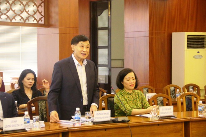 Tỉ phú Johnathan Hạnh Nguyễn xin đầu tư vào Bắc Vân Phong - Ảnh 1