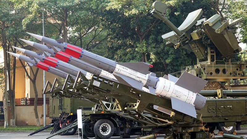 Tên lửa, khí tài hiện đại của Quân đội. 