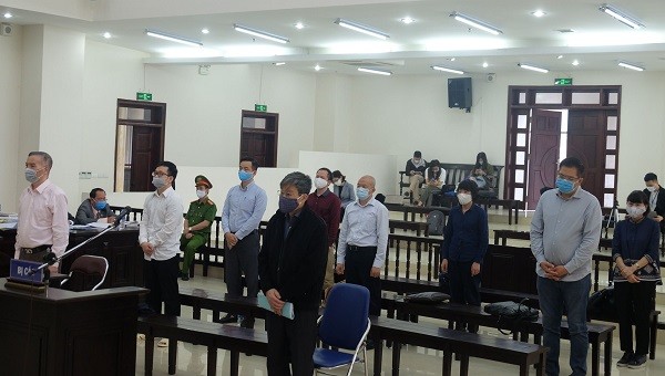 Các bị cáo tại tòa.