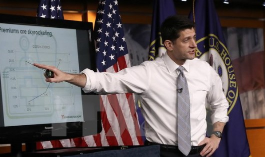 Chủ tịch Hạ viện Mỹ Paul Ryan trình bày kế hoạch thay thế luật Obamacare bằng dự thảo Luật AHCA tại Washington, DC., ngày 9/3. (Nguồn: AFP/TTXVN)