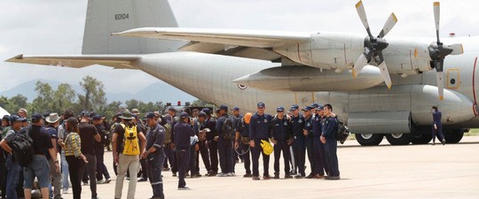 Ai trả tiền cho chiến dịch giải cứu đội bóng mắc kẹt? - Ảnh 1. Ai trả tiền cho chiến dịch giải cứu đội bóng mắc kẹt? - Ảnh 1.