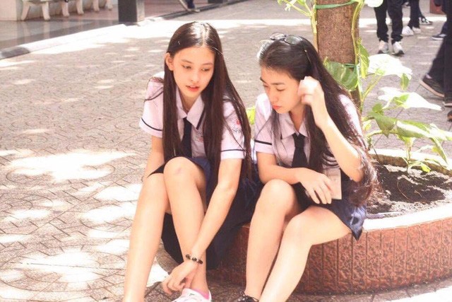 Bất ngờ hình ảnh thời thơ ấu của Hoa hậu, Á hậu Việt Nam 2018 ảnh 7