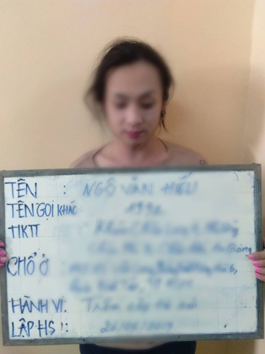 Công an TP HCM phá đường dây giang hồ dùng vợ, bạn gái dụ quý ông hưởng lạc - Ảnh 6. Công an TP HCM phá đường dây giang hồ dùng vợ, bạn gái dụ quý ông hưởng lạc - Ảnh 6.