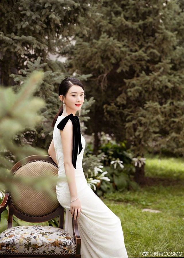 Triệu Lệ Dĩnh đẹp xuất sắc giữa tin đồn chồng “ngoại tình” - 7 Triệu Lệ Dĩnh đẹp xuất sắc giữa tin đồn chồng “ngoại tình” - 7