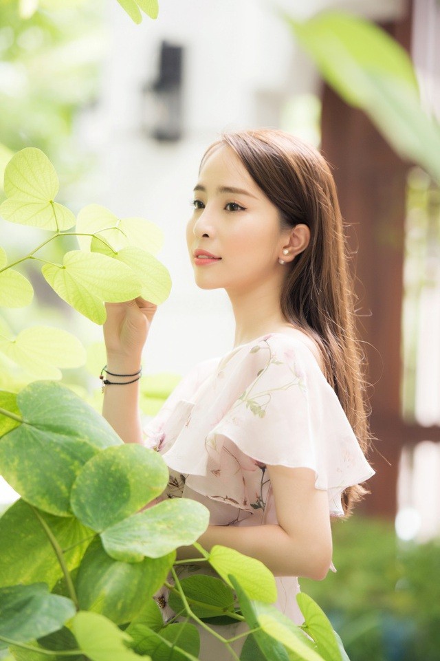 Quỳnh Nga trải lòng chuyện ồn ào với Việt Anh và nụ hôn bạo liệt với Chí Nhân - 4 Quỳnh Nga trải lòng chuyện ồn ào với Việt Anh và nụ hôn bạo liệt với Chí Nhân - 4