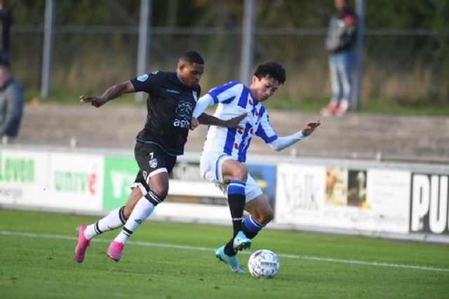 CLB Heerenveen khen Đoàn Văn Hậu sau màn trình diễn cùng đội trẻ - 1 CLB Heerenveen khen Đoàn Văn Hậu sau màn trình diễn cùng đội trẻ - 1
