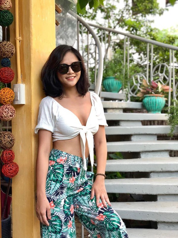 Nhan sắc đời thực của nữ diễn viên phim Về nhà đi con vừa bị đồn lộ clip nóng - Ảnh 2. Nhan sắc đời thực của nữ diễn viên phim Về nhà đi con vừa bị đồn lộ clip nóng - Ảnh 2.