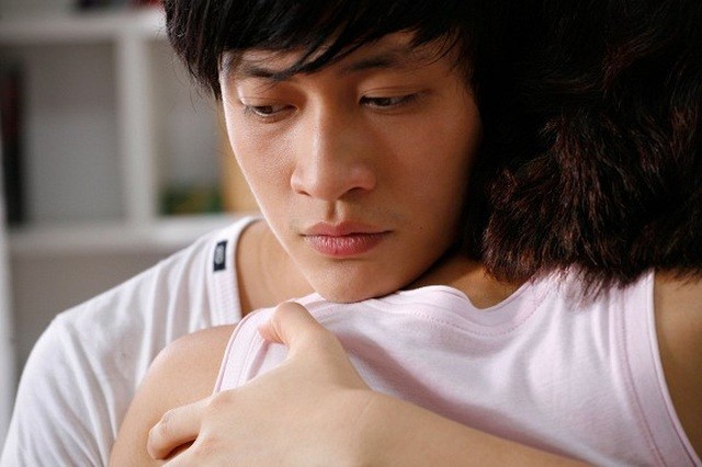 Lương Mạnh Hải chia sẻ loạt ảnh khóa môi nóng bỏng với Tăng Thanh Hà - 3 Lương Mạnh Hải chia sẻ loạt ảnh khóa môi nóng bỏng với Tăng Thanh Hà - 3
