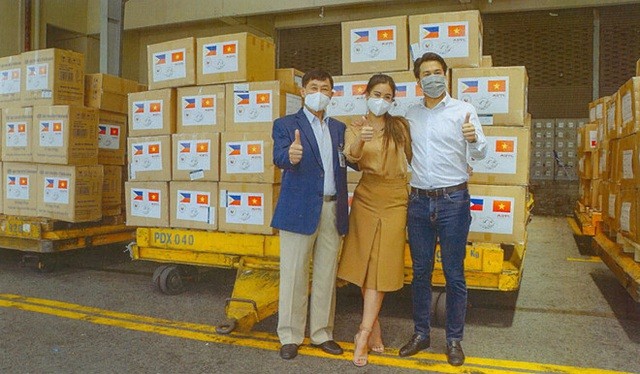 Đọ nhan sắc “ái nữ hàng hiệu” Tiên Nguyễn và hot girl Châu Bùi hậu cách ly - 9 Đọ nhan sắc “ái nữ hàng hiệu” Tiên Nguyễn và hot girl Châu Bùi hậu cách ly - 9