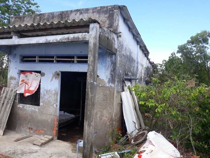 Cụ bà 78 tuổi bị con dâu bỏ ở căn nhà hoang đã qua đời - Ảnh 1. Cụ bà 78 tuổi bị con dâu bỏ ở căn nhà hoang đã qua đời - Ảnh 1.