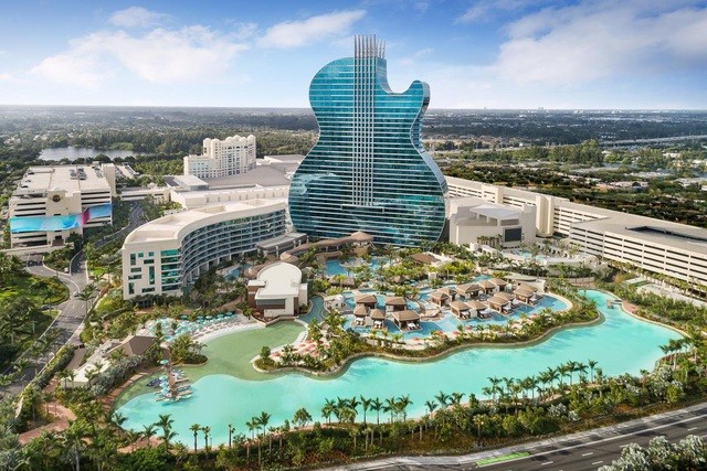 Khám phá khách sạn đàn guitar khổng lồ nơi tổ chức Hoa hậu Hoàn vũ - 1 Khám phá khách sạn đàn guitar khổng lồ nơi tổ chức Hoa hậu Hoàn vũ - 1