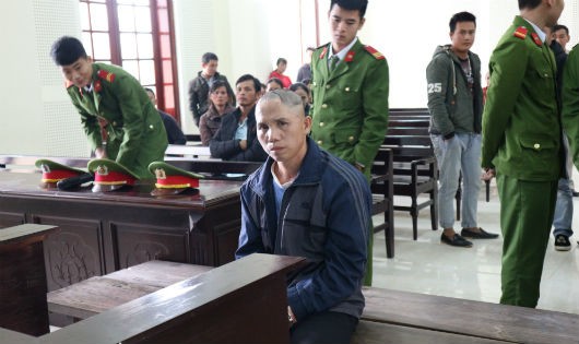Bị cáo Nguyễn Bá Chín lĩnh án 17 năm tù vì tội Giết người.