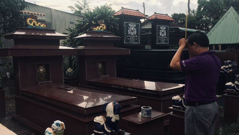 Anh An không ngờ thửa đất bà nội để lại cho gia đình mình có ngày bị mất vì chứng thực “điêu” và thói làm gian dối của một nhóm cán bộ.