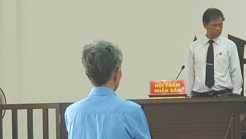 Phước bị tố cố tình hại bạn để chiếm đoạt tài sản.