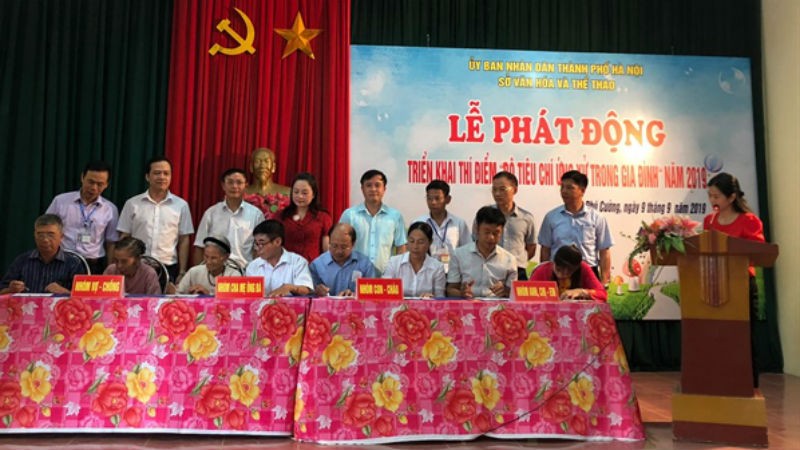 Lễ phát động triển khai thực hiện thí điểm Bộ tiêu chí ứng xử trong gia đình tại xã Phú Cường, Hà Nội.