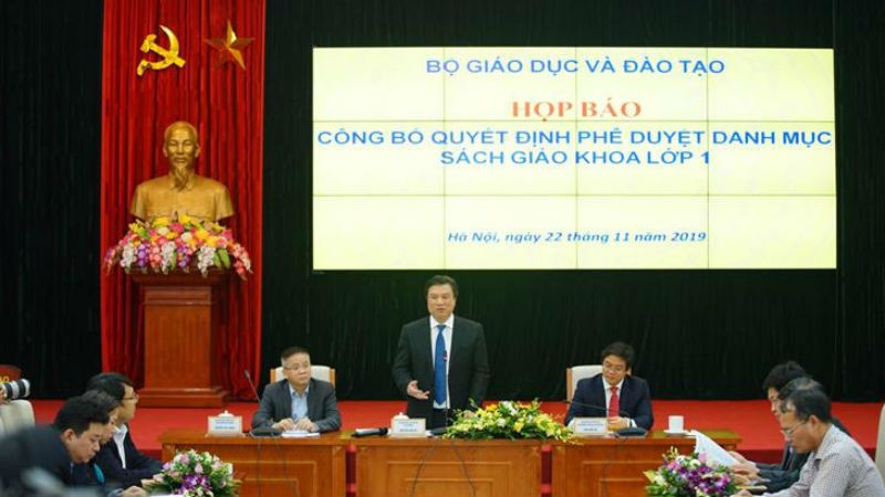 Họp báo công bố danh mục Sách giáo khoa lớp 1.