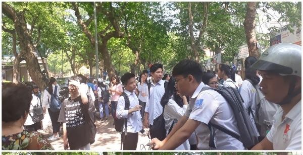 Nếu xét tốt nghiệp sẽ không công bằng với thí sinh thi đại học. Ảnh minh họa.