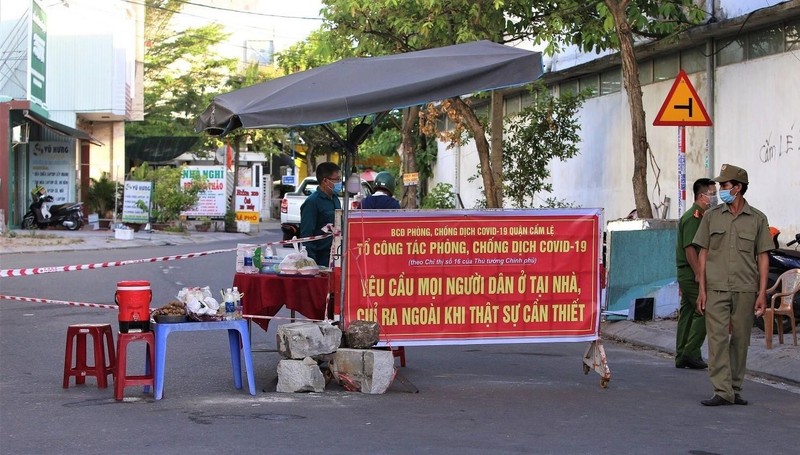 Một khu vực bị phong tỏa vì liên quan ca mắc COVID-19.