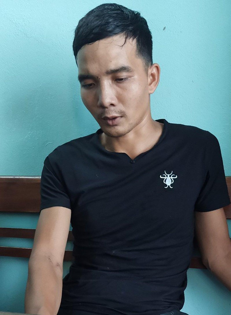 "Vô tình" bắt được đối tượng bị truy nã khi đang tuần tra phòng chống dịch ảnh 1