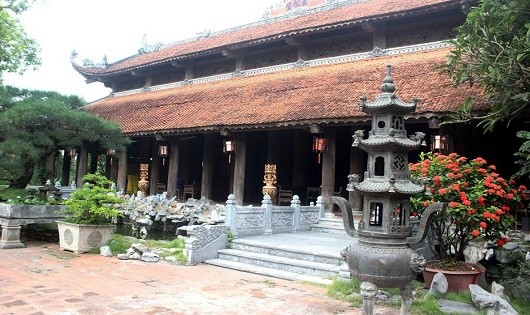 Chùa Nôm uy nghi và cổ kính.