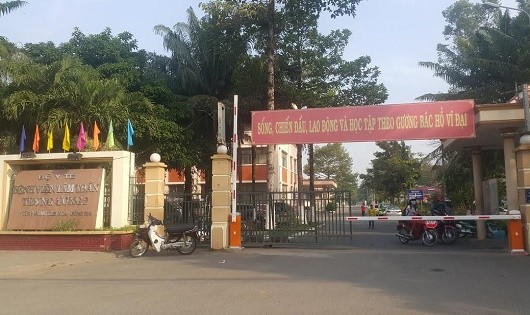 Lạ lùng chuyện chồng xét tuyển vợ ở Bệnh viện Tâm thần Trung ương 2
