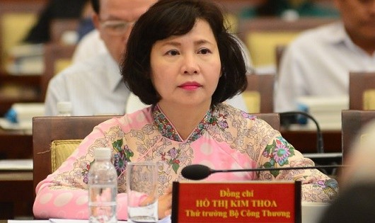 Kiến nghị xem xét miễn nhiệm các chức vụ hiện nay của bà Hồ Thị Kim Thoa