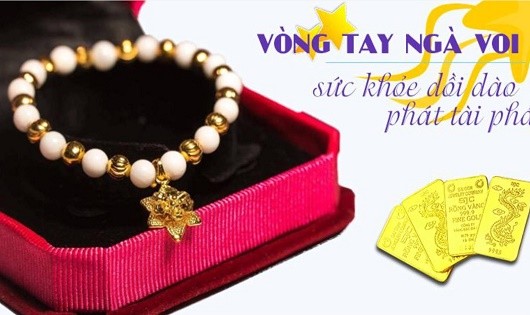 Các hình ảnh quảng cáo vòng tay ngà voi trên mạng, trong đó có thể thấy thương hiệu SJC và mẫu giấy chứng nhận kiểm định.