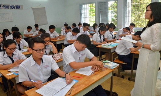 Lùi thời điểm áp dụng sách giáo khoa mới: Đồng tình với sự cẩn trọng của Chính phủ