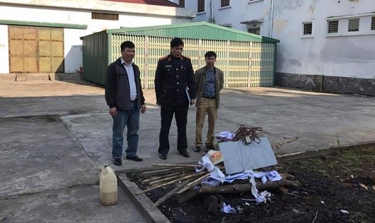 Cục THADS Lai Châu tiêu hủy vật chứng.