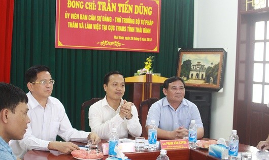 Thứ trưởng Trần Tiến Dũng: Xác định 'điểm nghẽn' của Thi hành án để tìm cách tháo gỡ
