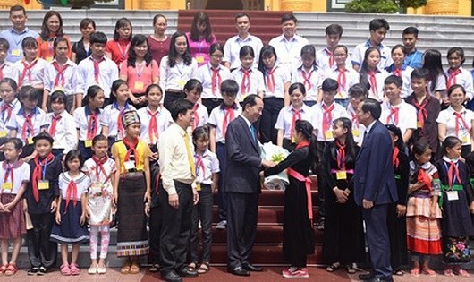Chủ tịch nước Trần Đại Quang gặp mặt 70 học sinh có hoàn cảnh đặc biệt