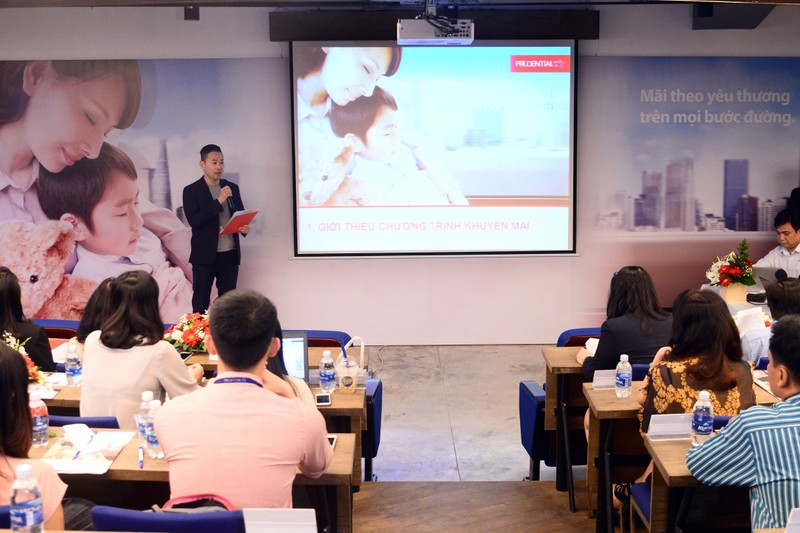 Ông Phương Tiến Minh – CMO Prudential Việt Nam – chia sẻ về ý nghĩa và những thành công của chương trình khuyến mại Bảo vệ yêu thương.