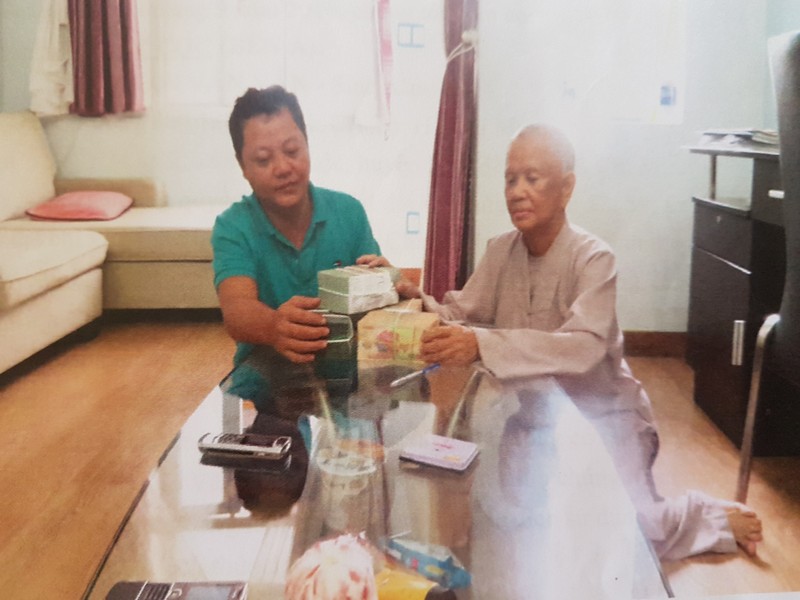 Ông Vân nhận tiền bán đất từ bà Sự (sư cô Diệu Thiện)