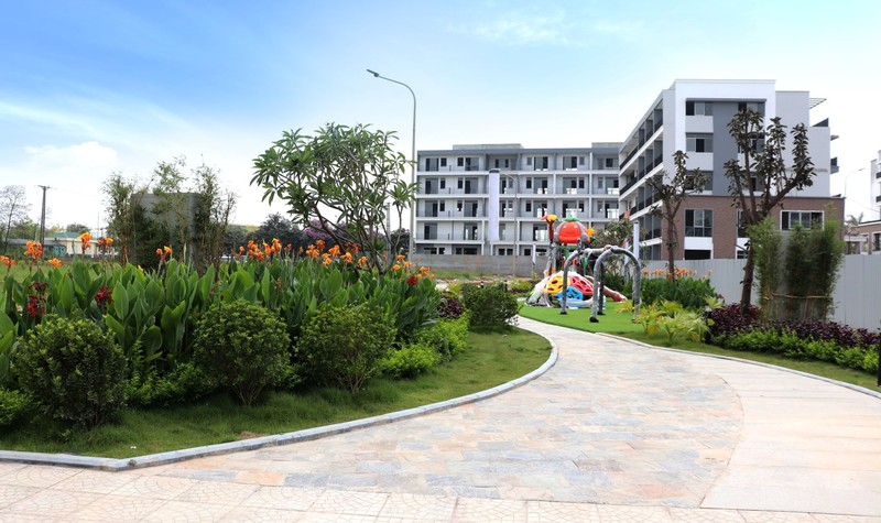 Khách hàng dự án TMS Grand City Phuc Yen hào hứng nhận bàn giao nhà