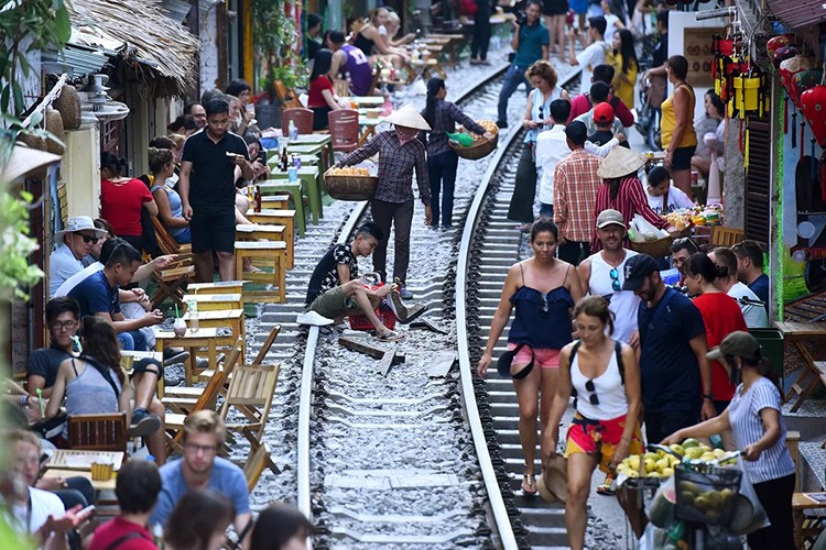 "Phố cà phê đường tàu" khi còn sôi động