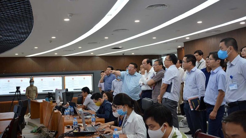 Bộ trưởng, Chủ nhiệm VPCP Mai Tiến Dũng kiểm tra tiến độ xây dựng Trung tâm Thông tin, chỉ đạo, điều hành của Chính phủ, Thủ tướng Chính phủ.