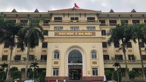 Trường Đại học Y Hà Nội, Bộ Y tế được Thủ tướng Chính phủ tặng Bằng khen vì có thành tích xuất sắc trong công tác phòng, chống dịch COVID-19.