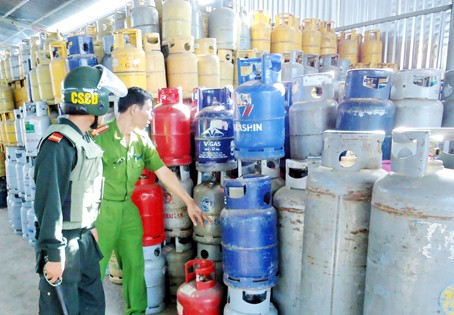 Vụ “sản xuất, buôn bán hàng giả” tại Đồng Nai: Cần xem xét lại chứng cứ khởi tố